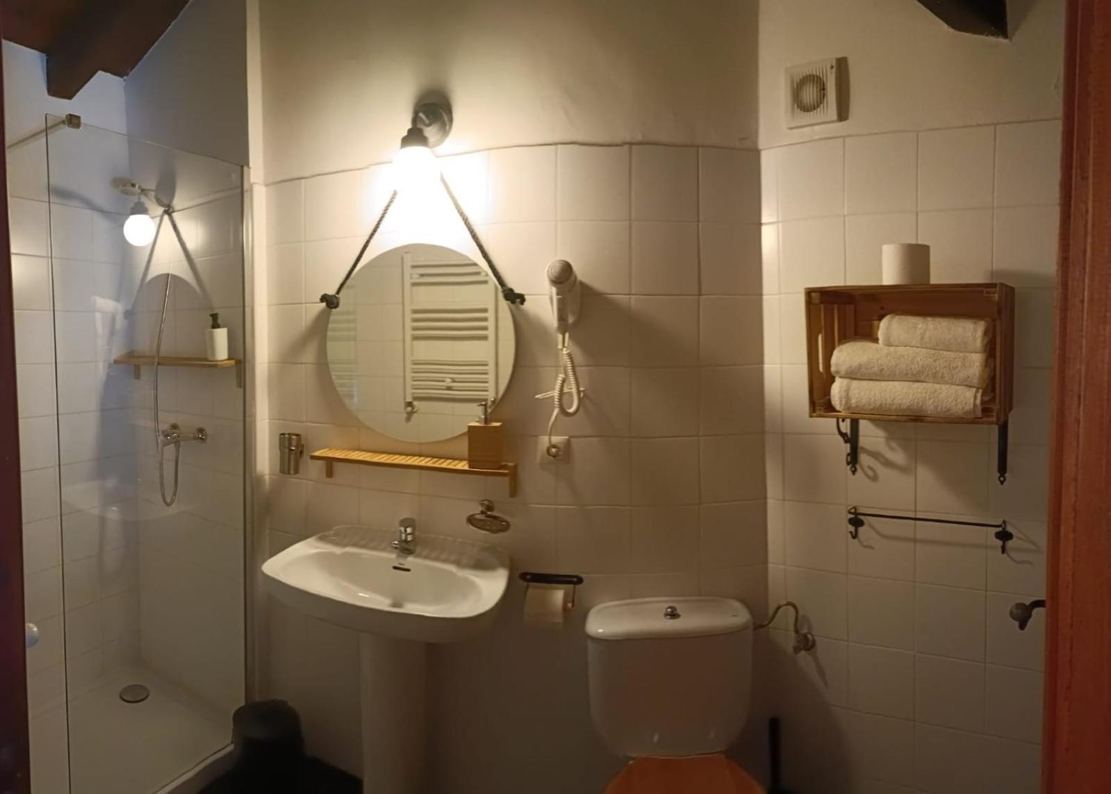 Hotel Papamoscas ลาอิรวยลา ภายนอก รูปภาพ