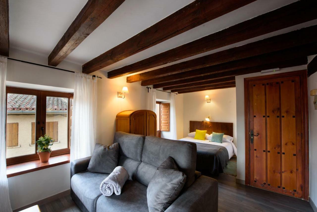 Hotel Papamoscas ลาอิรวยลา ภายนอก รูปภาพ