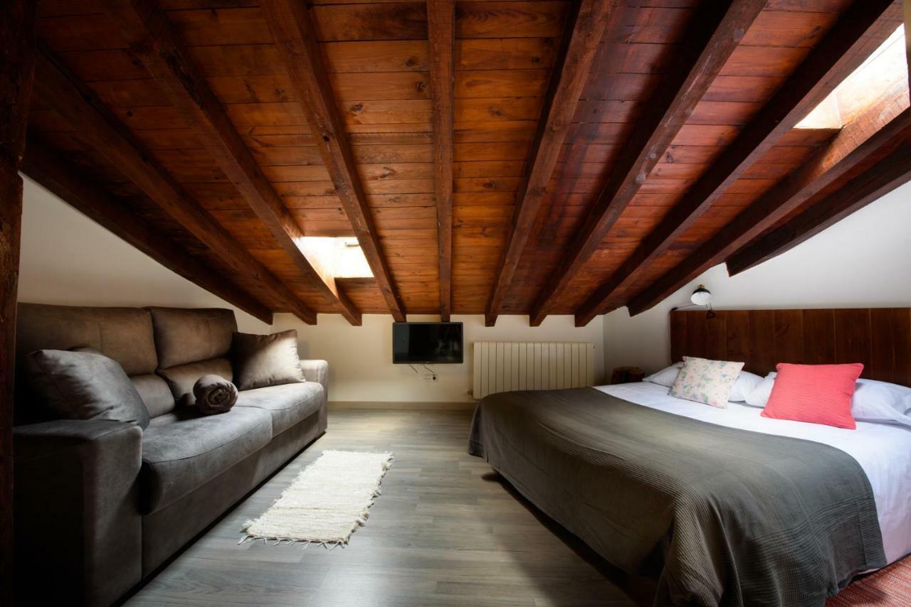 Hotel Papamoscas ลาอิรวยลา ภายนอก รูปภาพ